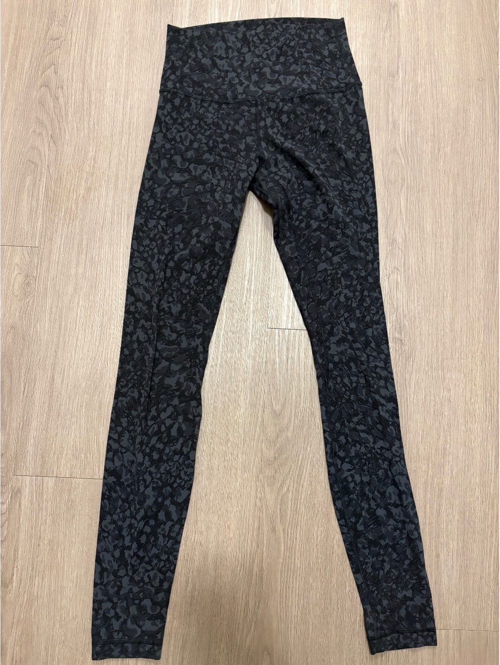 Lululemon Women's Black and Gray Patterned High-Rise Leggings Size 4